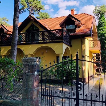 Villa B96 Siófok Buitenkant foto